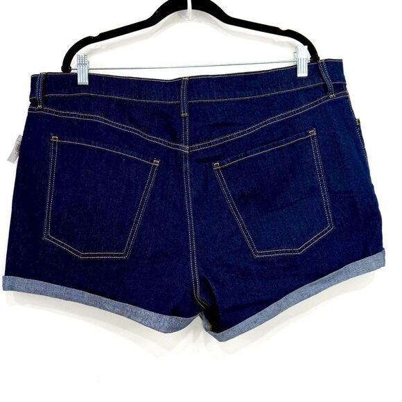 Old Navy Dark Wash Mid Rise WOW Roll Cuff
Cotton Denim Stretch Shorts New - Picture 9 of 16